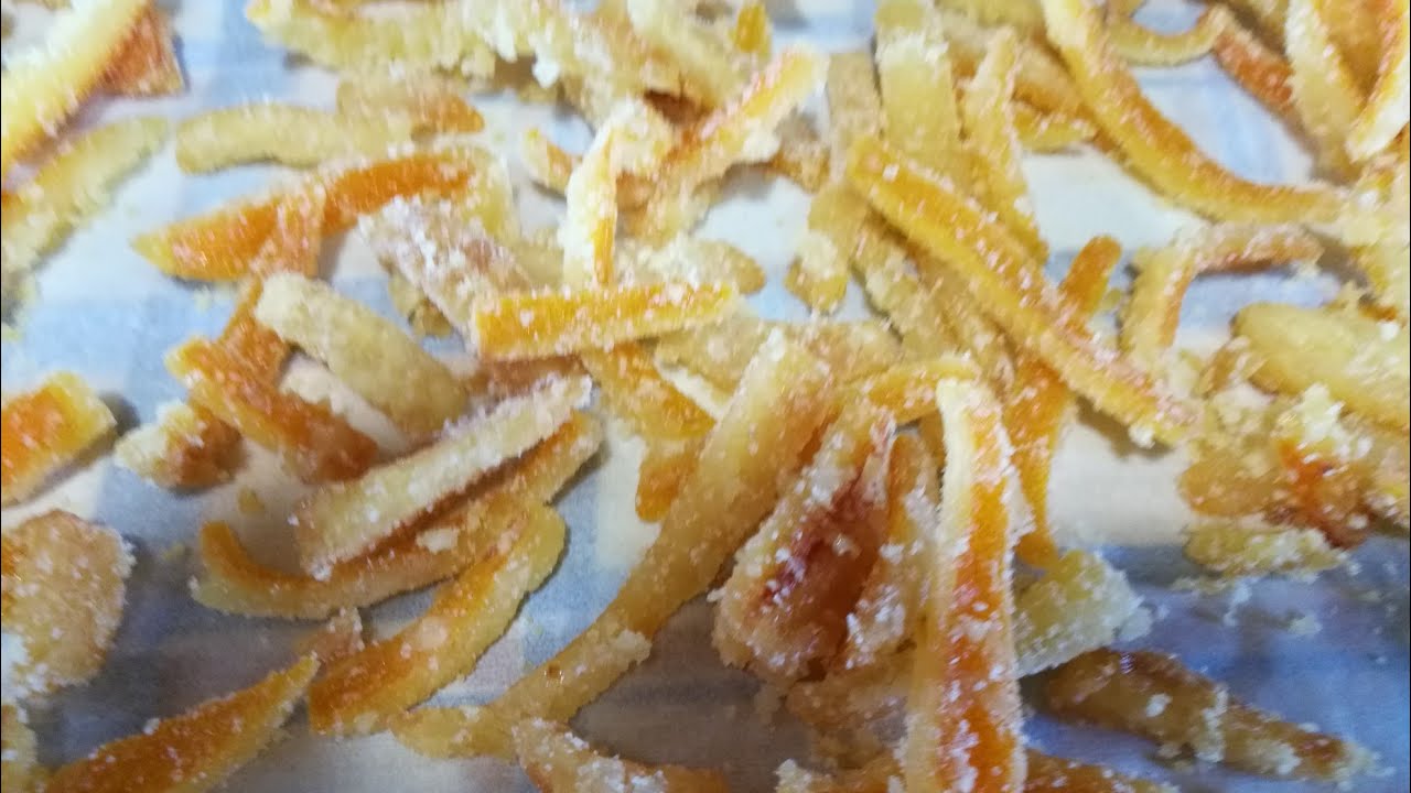 Scorzette di Arancia candita con zucchero ricetta siciliana