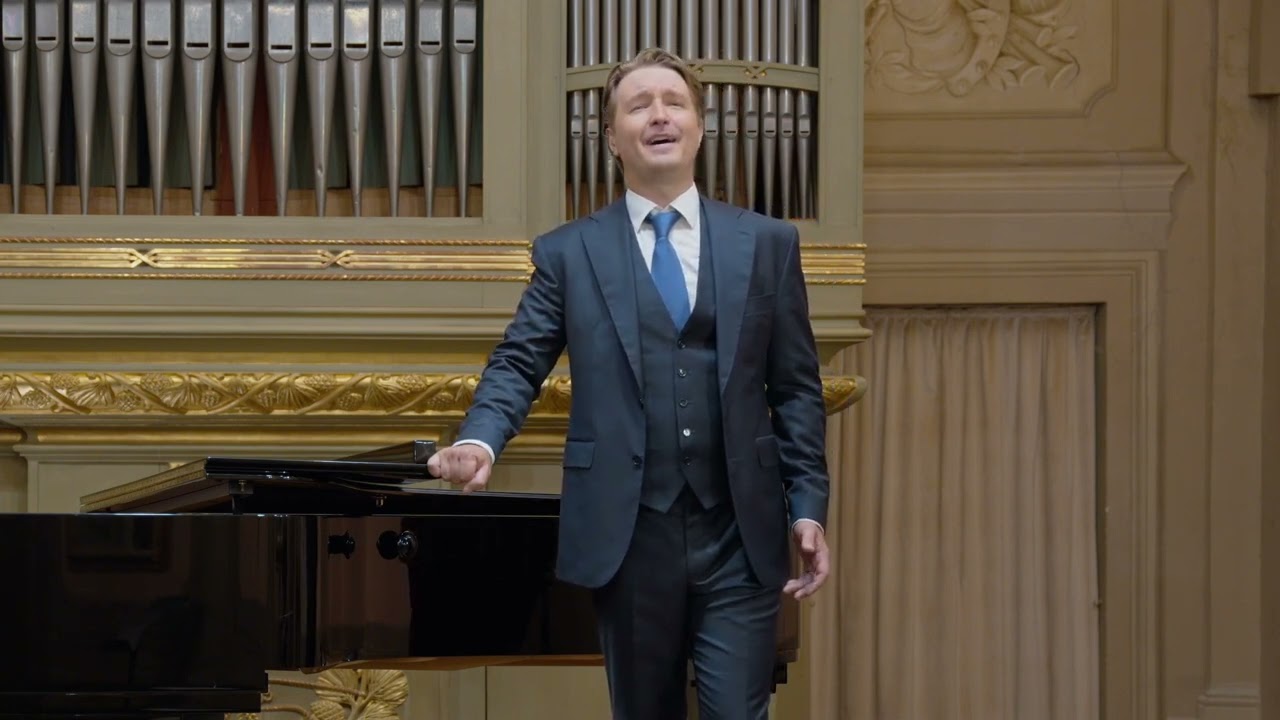 Maxim Mironov - aria Nemorino 