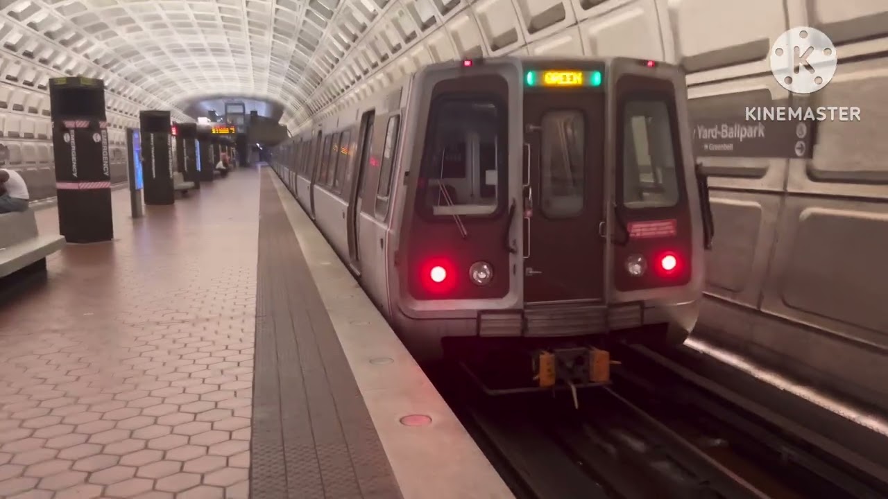 WMATA: Green Line trains @ Navy Yard-Ballpark Station