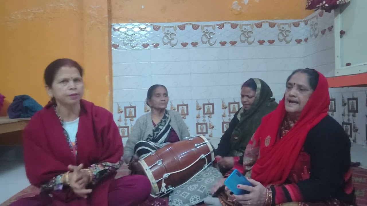 राधा  करेंफोन पर फोन फोन ना लगे कन्हैया को 🙏🙏