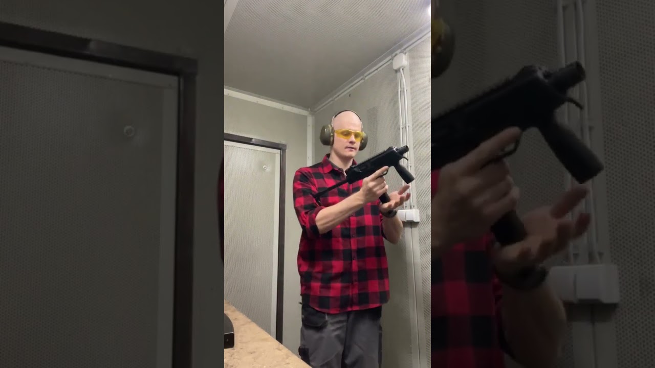 Pistolet maszynowy Br&uuml;gger-Thomet MP9 kal. 9x19, czyli kolejny PM z Counter Strike.