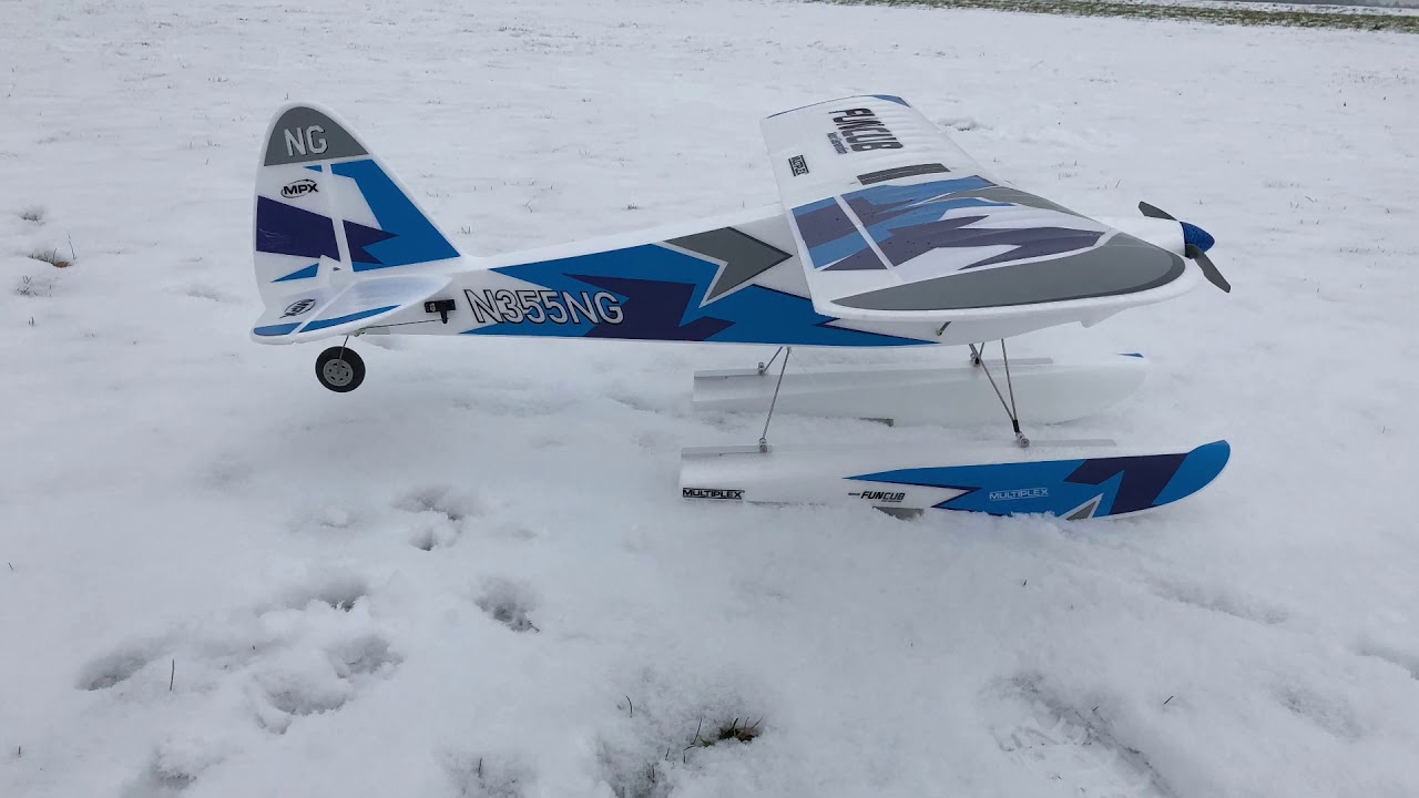 Multiplex Funcub NG mit Schwimmer