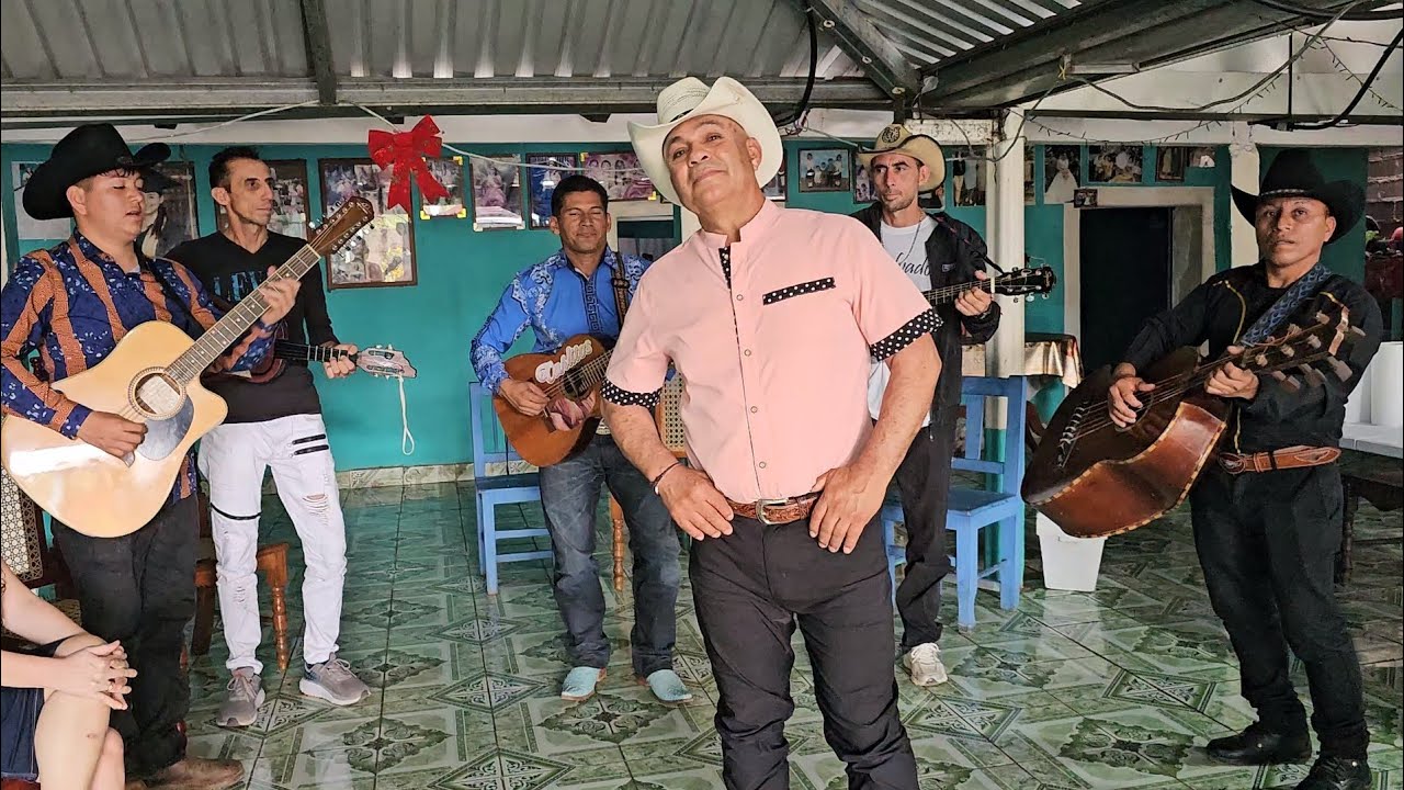 LA RACADA EN LA VOS DE JUVENTINOO