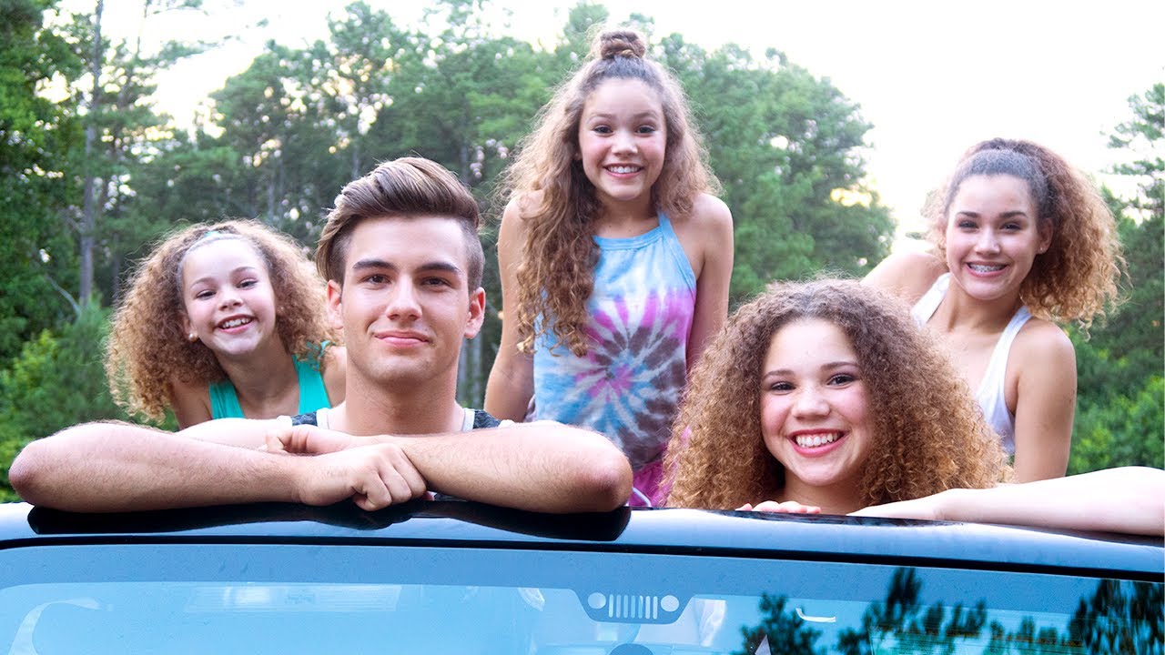 Haschak Sisters - When A Girl Likes A Boy (Behind-the-Scenes!)