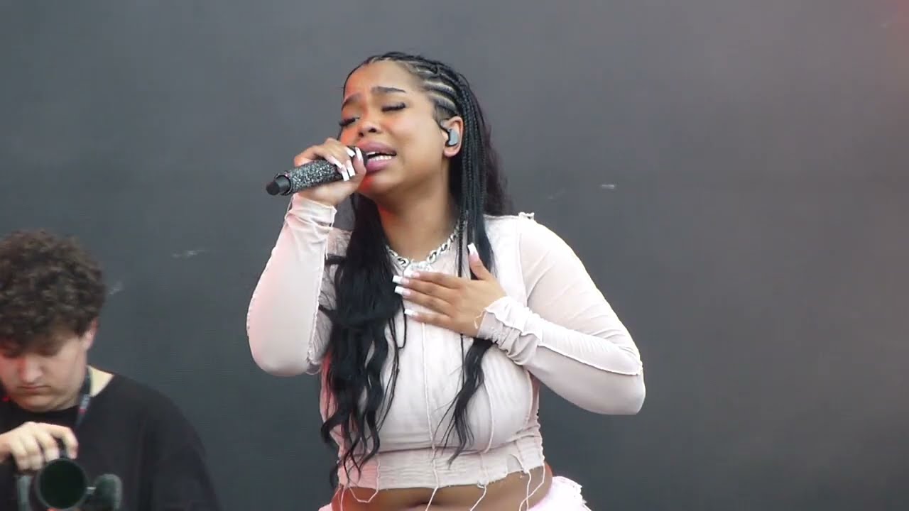 Zoe Wees live - Learn To Love - 25.07.2025 - Karlsruhe - Das Fest