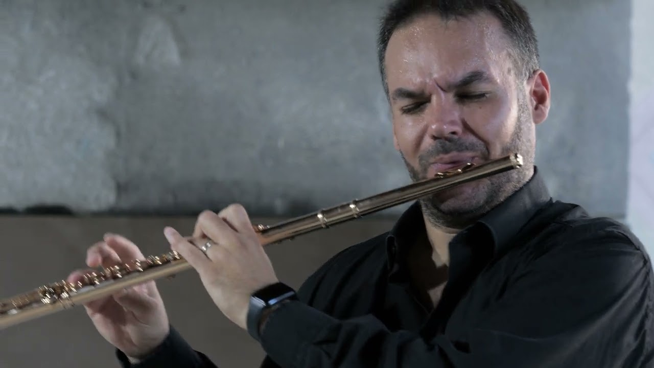 J. S. Bach - Partita in A minor for solo flute BWV 1013  - Lello Narcisi