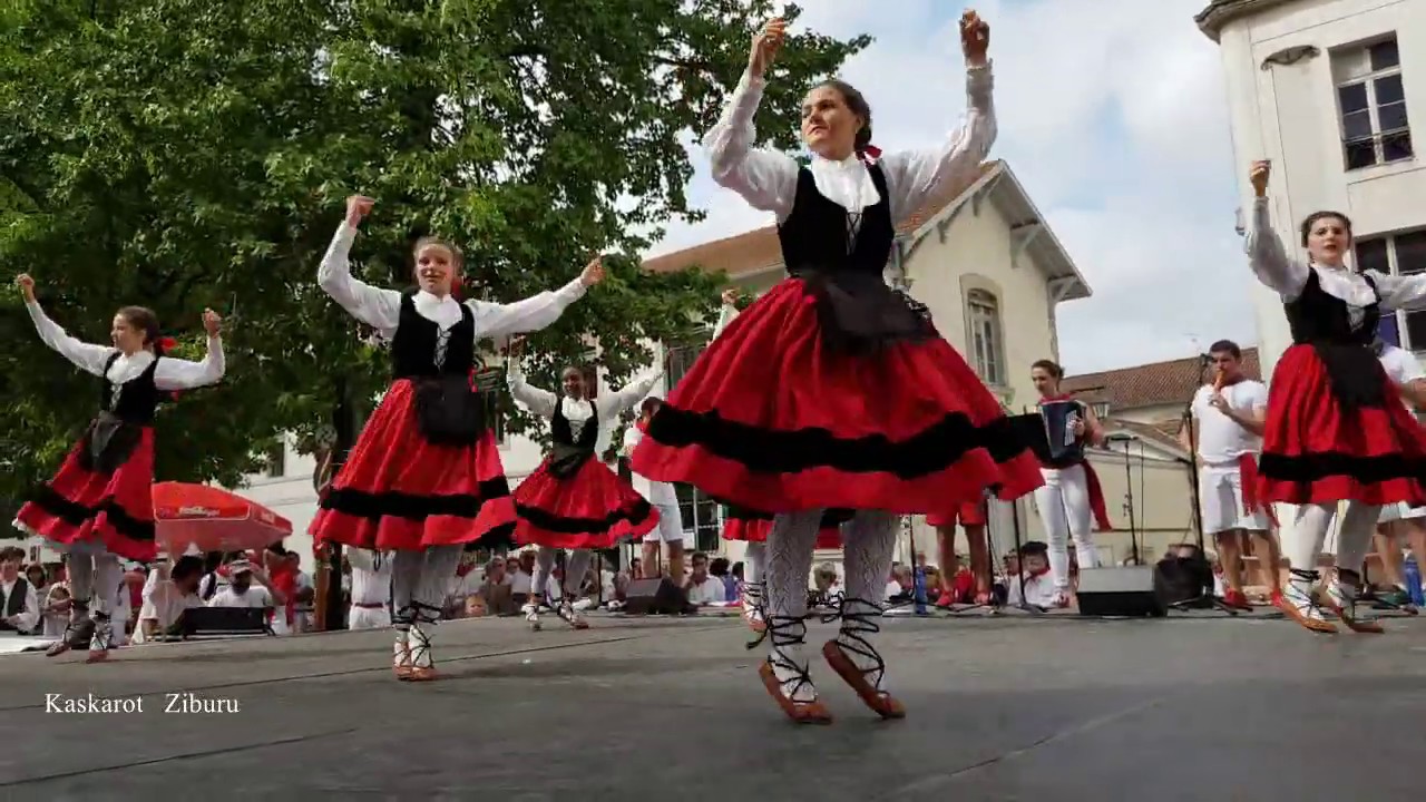 Fandango Arin Arin - Leinua Eskola Dantza - Karrilkaldi - Fêtes de Bayonne - Danse Basque