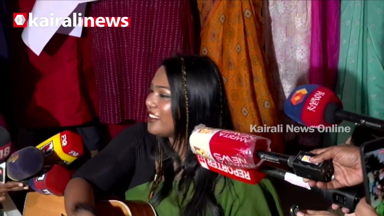 'അതിജീവിതകൾക്കൊപ്പം ഈ മെഴുകുതിരികൾ എന്നും കത്തികൊണ്ടിരിക്കും; അതാണ് ഈ ഐക്യദാർഢ്യപരിപാടിയുടെ ലക്ഷ്യം'