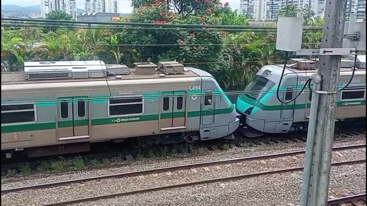 LOCOMOTIVA U12 TRACIONANDO TUE CAF - 7000 (FROTA - C) 05/FEV/26 @ferreocam1450