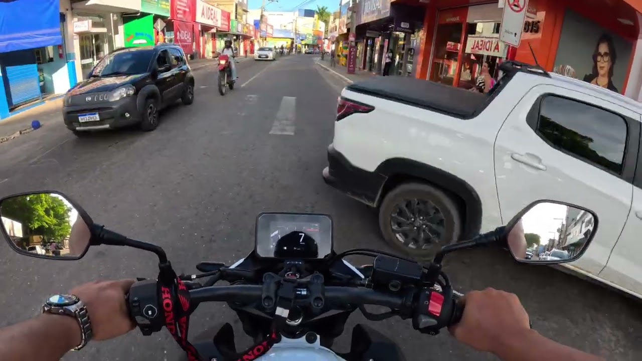 CB500 Hornet centro de Teixeira de Freitas