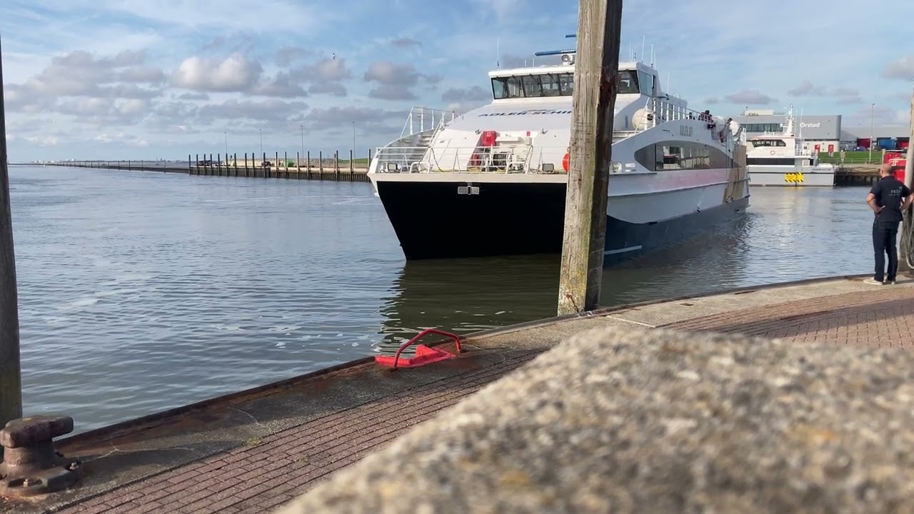 Adler Jet legt in Norddeich an
