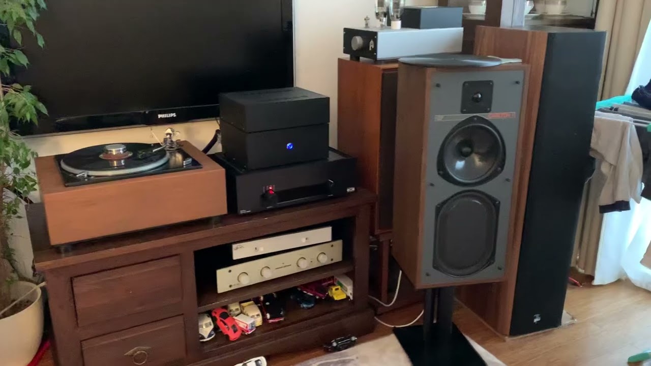 Lenco L75 custom + SME 3009 improved + Ortofon + Kef Carlton 2 + Haiku Sol I - Dire Straits