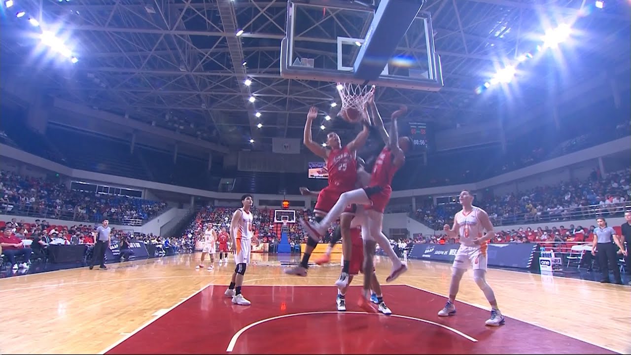 Malonzo elevates for putback slam | Honda S47 PBA Commissioner's Cup 2022