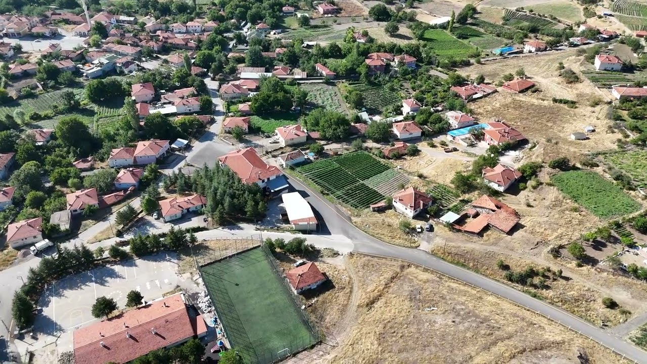 Ayaş Çanıllı köyü  ve Çanıllı Barajı drone ile yakın çekim 4