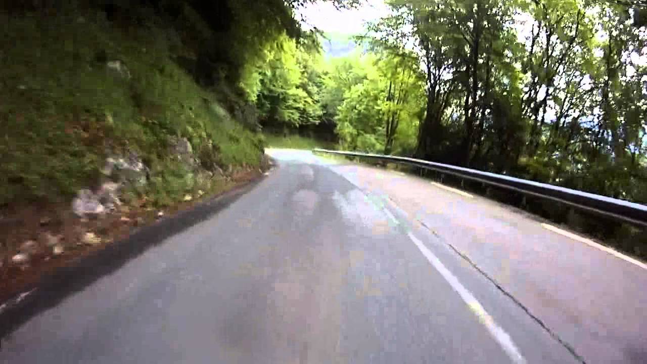 Road bike descent from the Col du Coq
