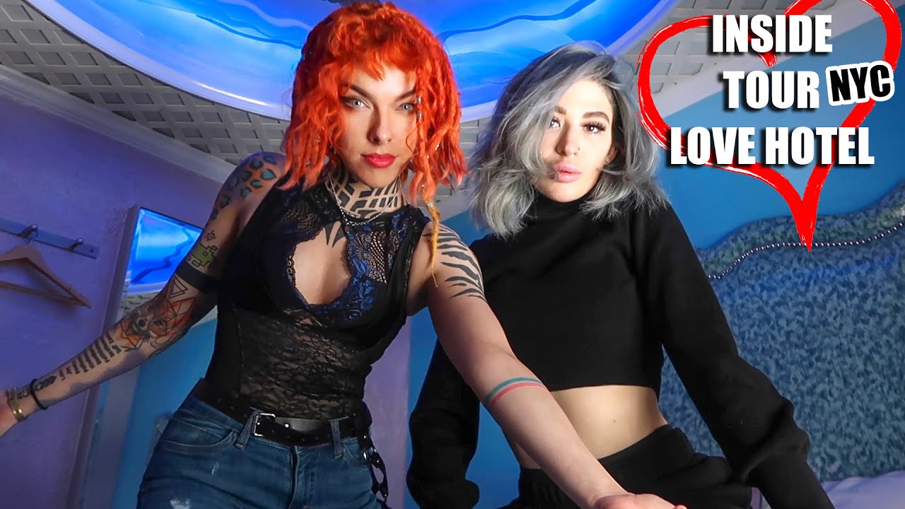 i went INSIDE the only LOVE HOTEL in NYC *tour*