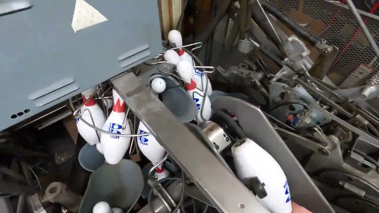 Adds - Brunswick Pinsetter Calls to Service