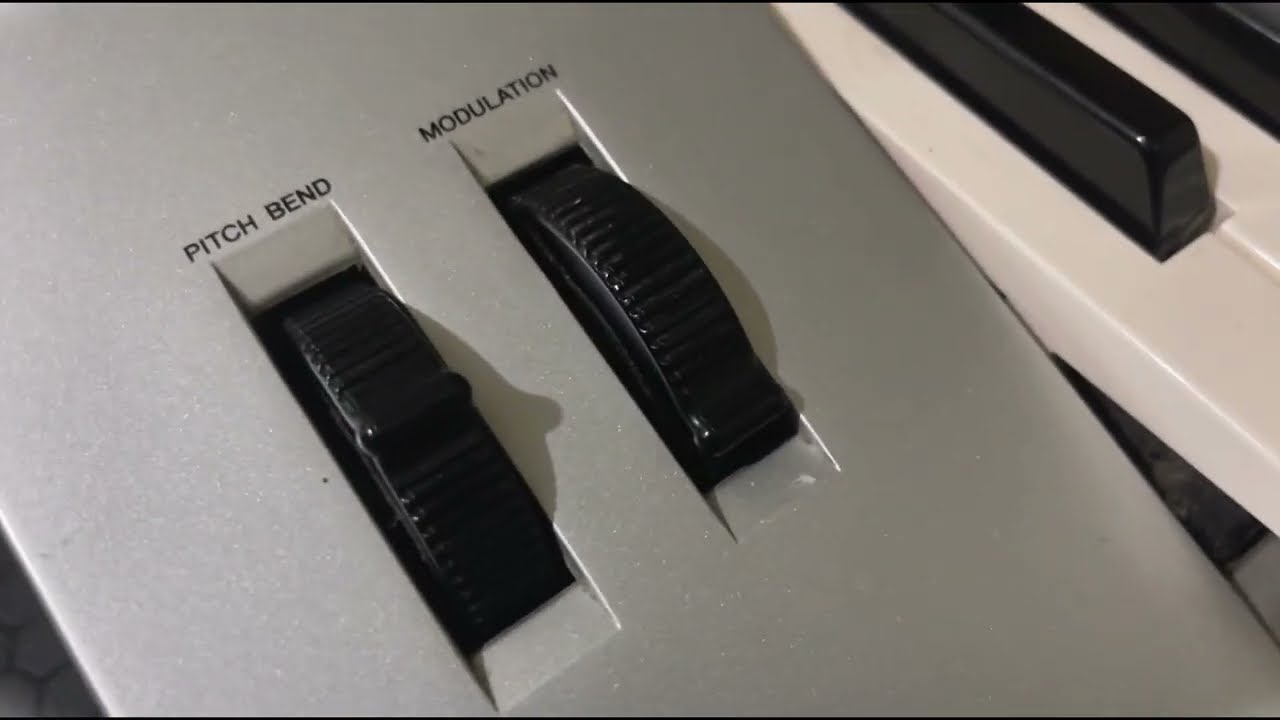 🎹 Fix Yamaha PSR S900 Screen – Easy & Successful!