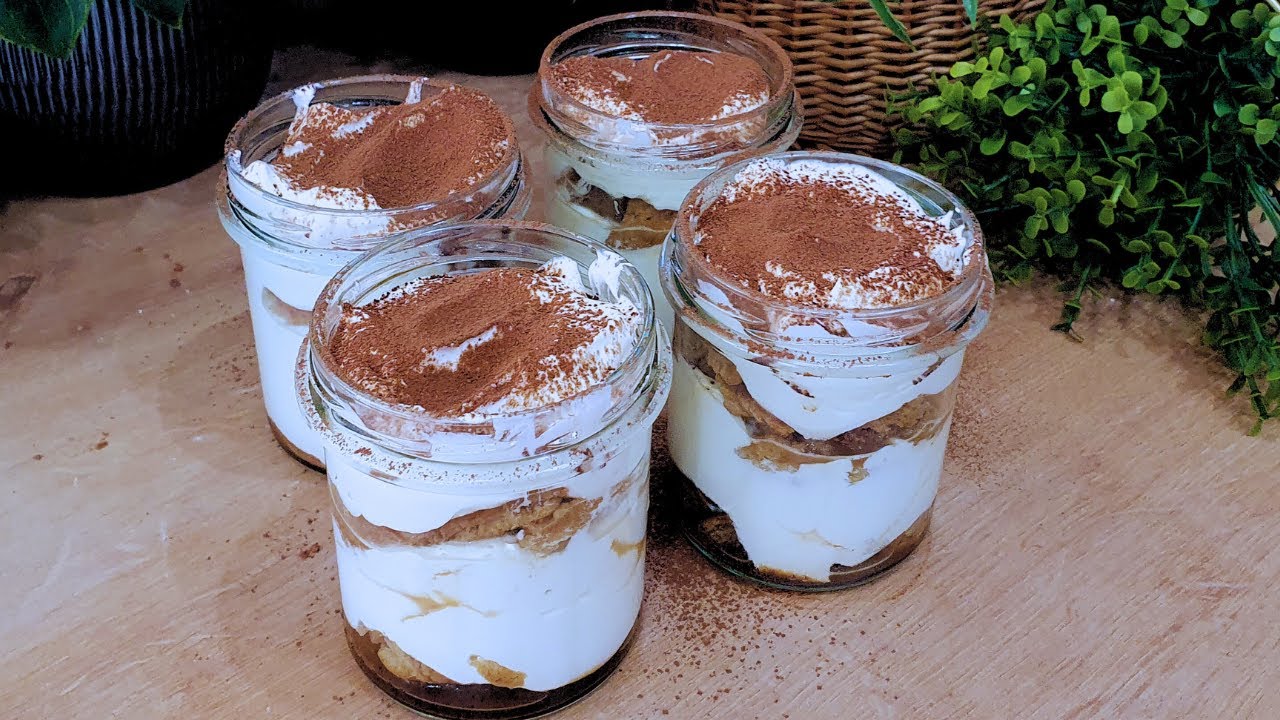 KETO TIRAMISU ZE SŁOIKA DO PRACY LUB SZKOŁY