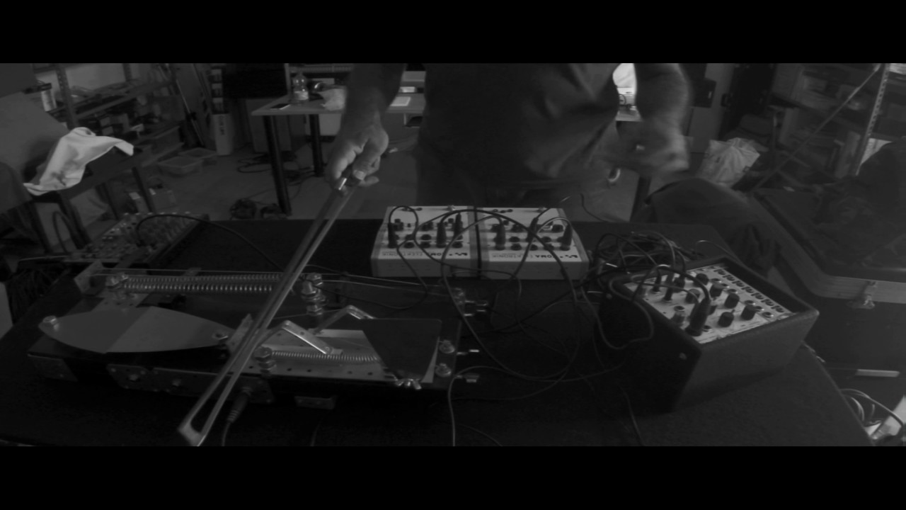 [D]ronin  NOISE TEST -  handmade instruments by Massimo Olla