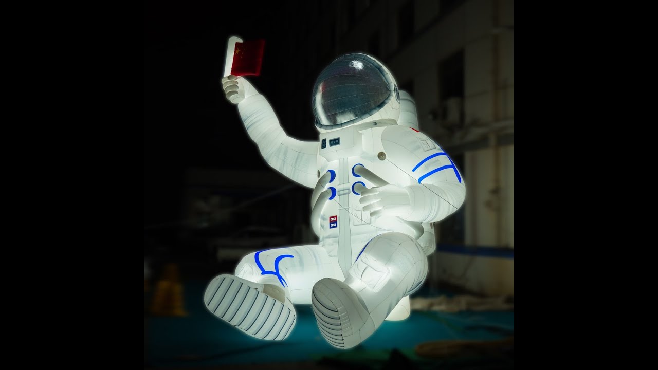 Outdoor Promotion Customized giant inflatable astronaut For Advertising