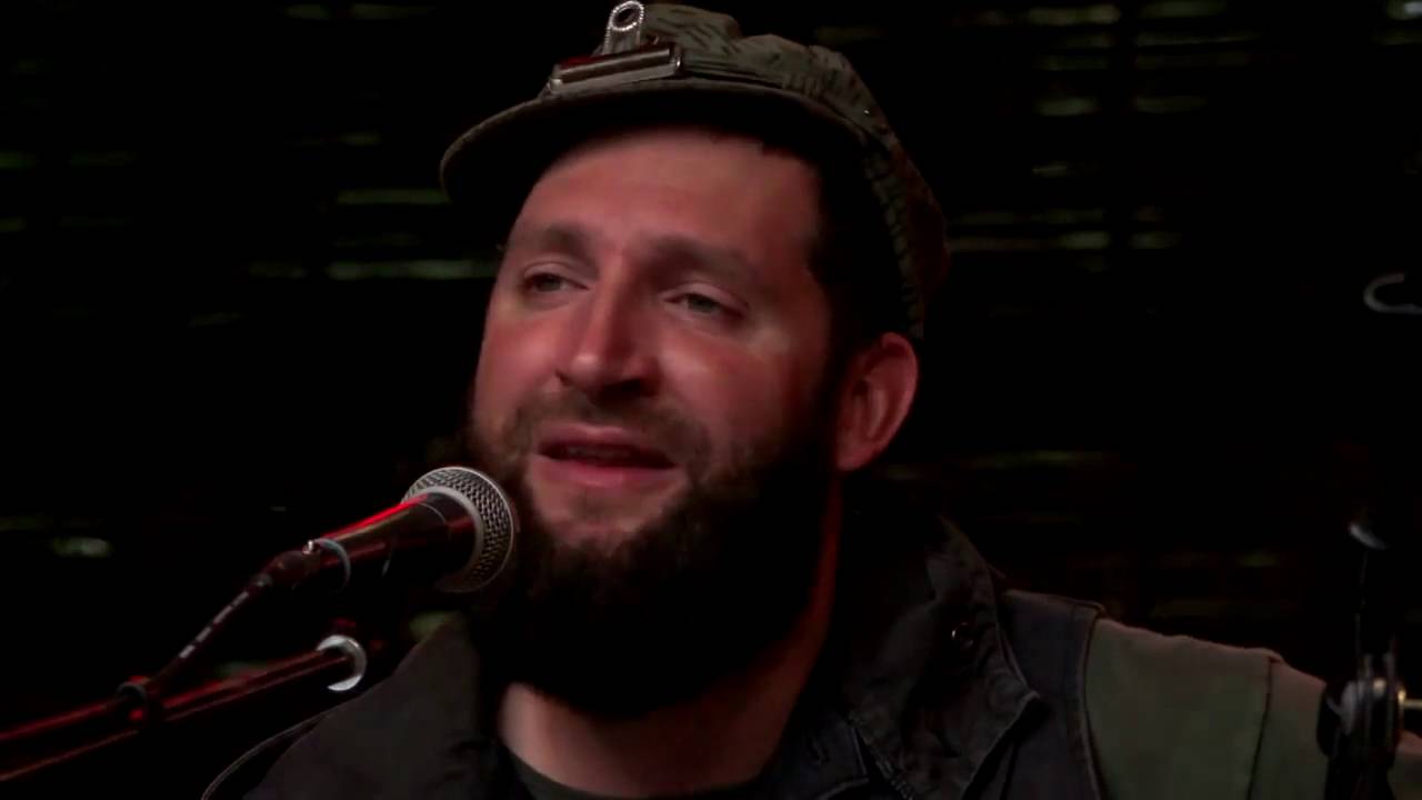 HISZTORY Wenn einer übrig bleibt live @adriAkustik 2016