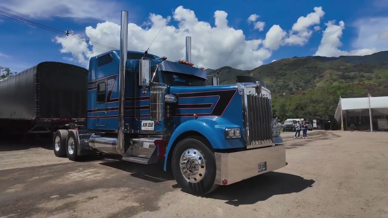 Kenworth W900L enganchando el tráiler después de un mantenimiento!!! Motor CAT C15!!! 