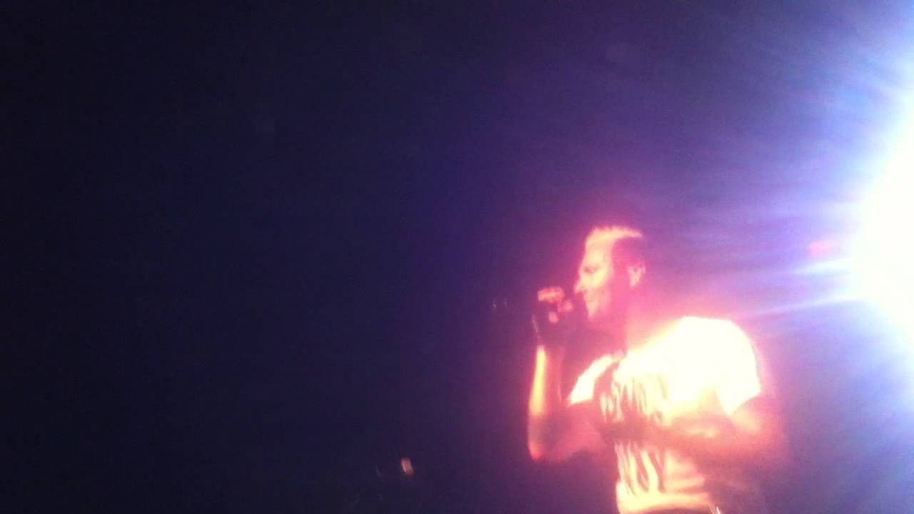 Thousand Foot Krutch - Courtesy Call [beginning of] (live at Max Watts, Melbourne)