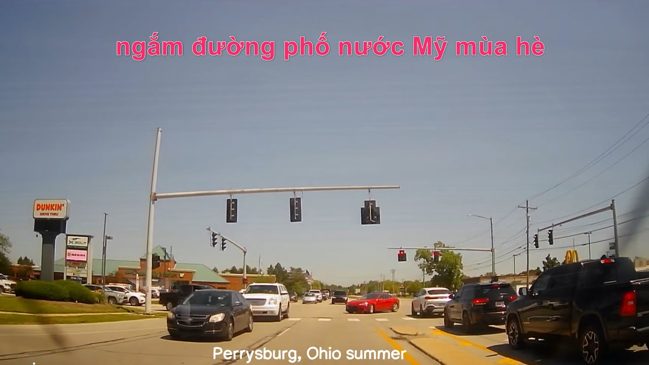 Perrysburg street in the summer so beautiful