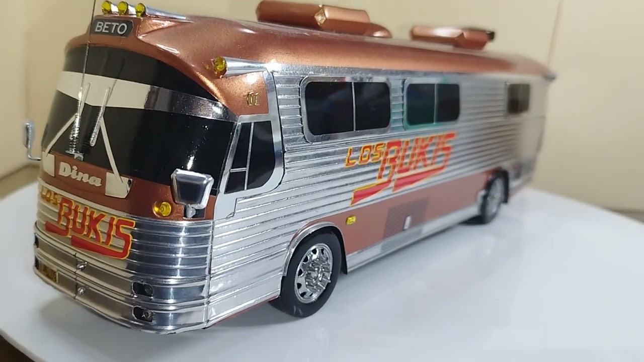 Otro bus más de la colección: Dina 
