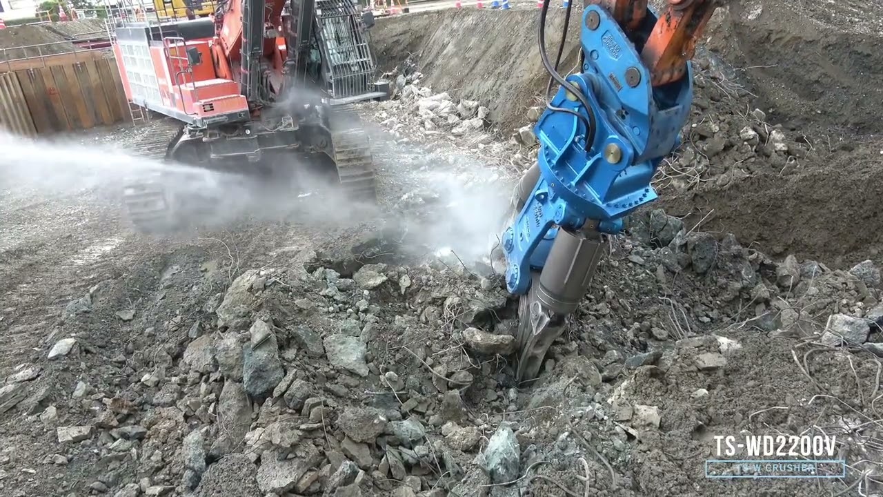 OKADA TS-WD2200 patr2: 10 tun železa a čelist 2,2 metru. Viděli jste to někdy?