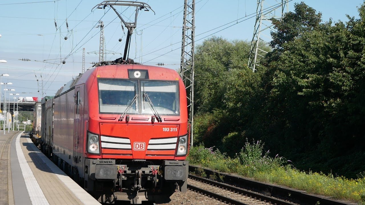 Eisenbahnverkehr in Hürth-Kalscheuren Mit Br 460 152 462 266 620 482 189 275  442 193 101 186 402