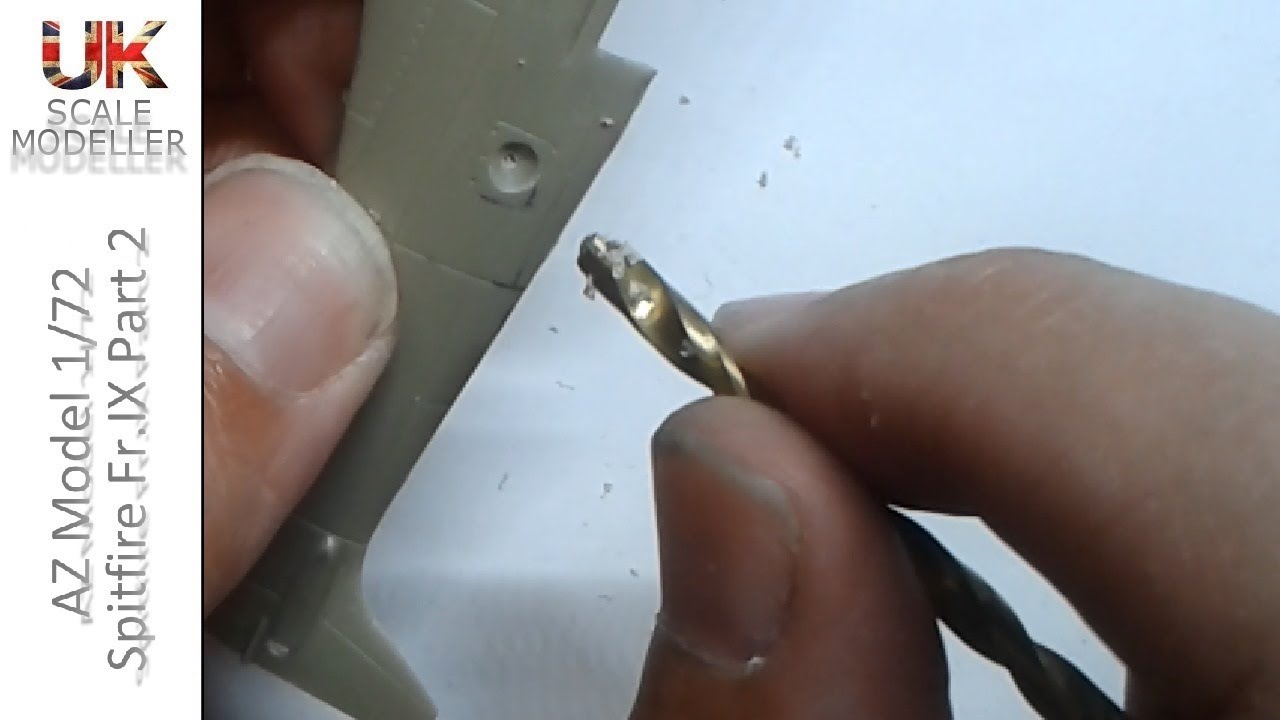 Build 31 - AZ model Spitfire Fr.IXc - part 2