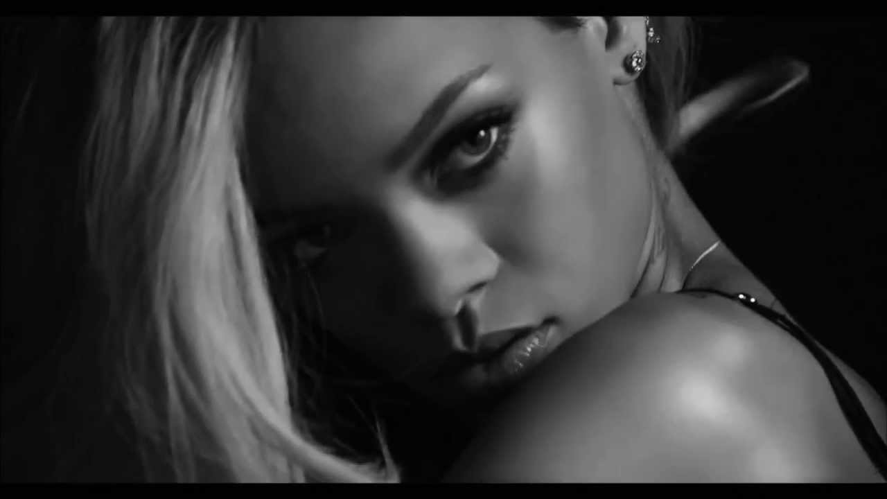 Rihanna - Right Now feat David Guetta