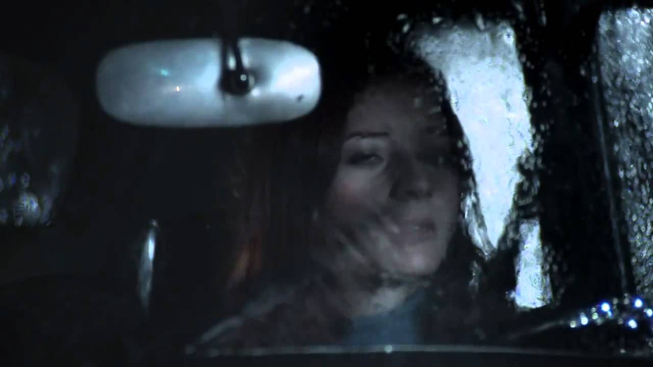 PERSEGUIDA (Trailer)
