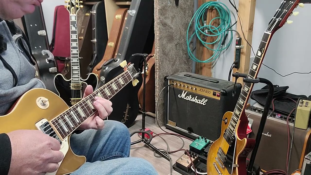 Упрощенная серия: Gibson Les Paul Deluxe 2012 года и Marshall JCM800 1982 года