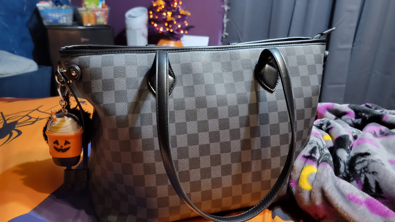 WHAT'S IN MY BAG?  🎃💜 LV Inspired for Halloween
