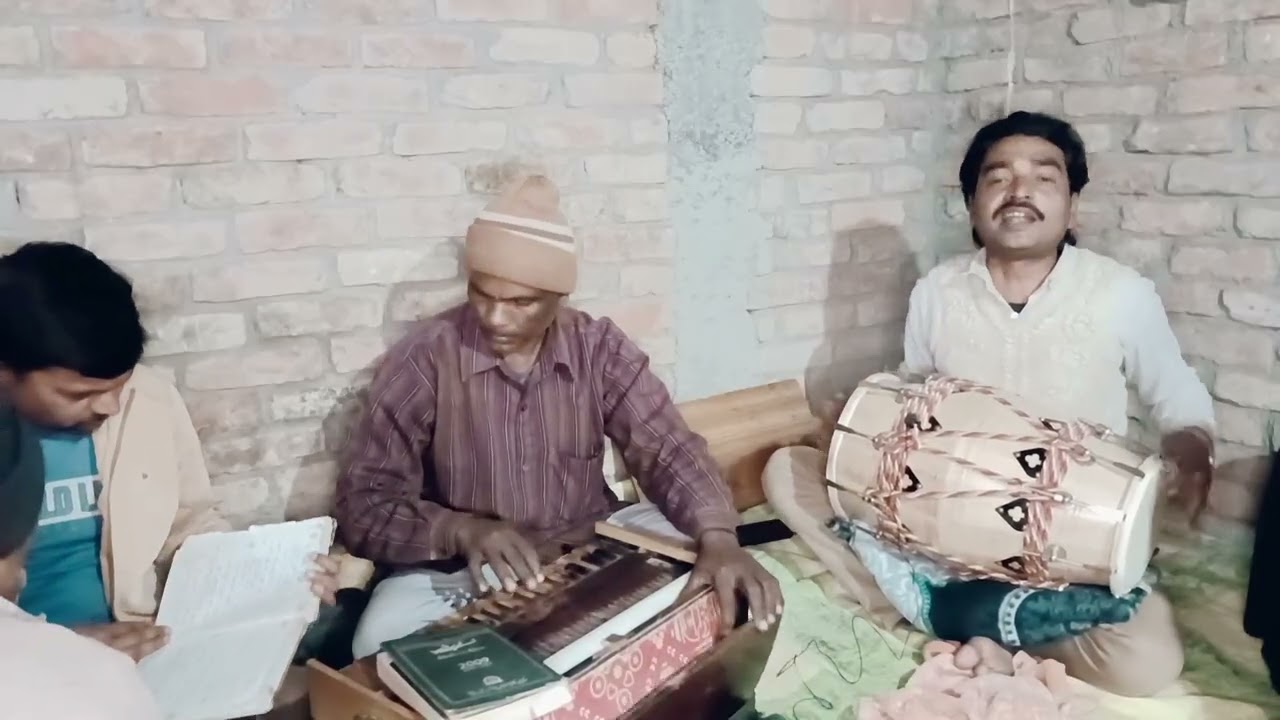 #नंगेचलनाफैशनहोगा#DesiViralSong#DholakHarmonium#FolkMusicIndia#DesiTrend#GaonKaSwag#ahibaranagyani 