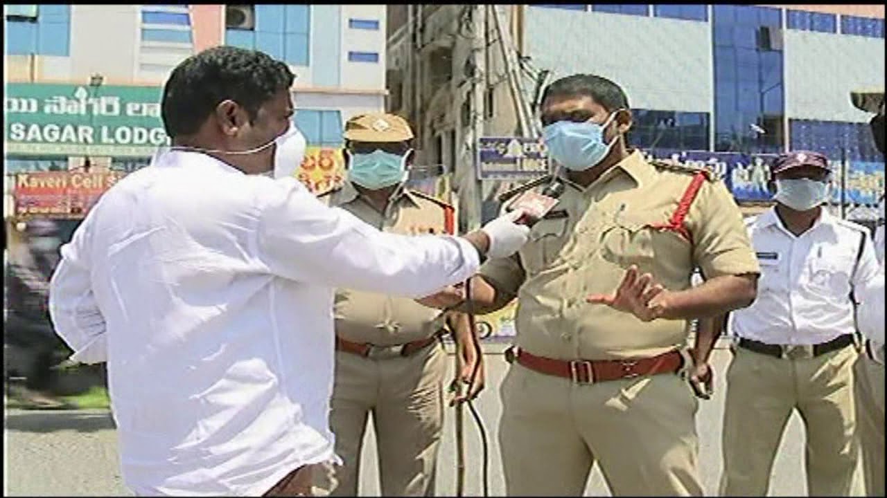 Prakasam District Ground Report : Ongole Police Face to Face Over lockdown  - Sakshi TV