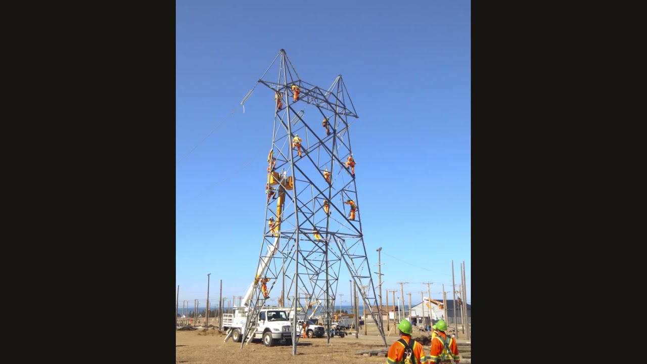 Montage de lignes électriques au Centre de formation de la Haute-Gaspésie
