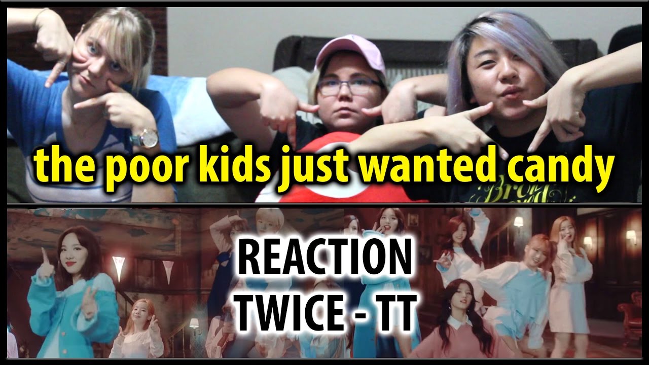 Yi Family Reacts | Twice - TT (트와이스 - 티티) MV