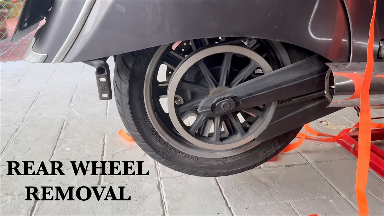 Indian Springfield - How to Remove Rear Wheel and Set Drive Belt Tension