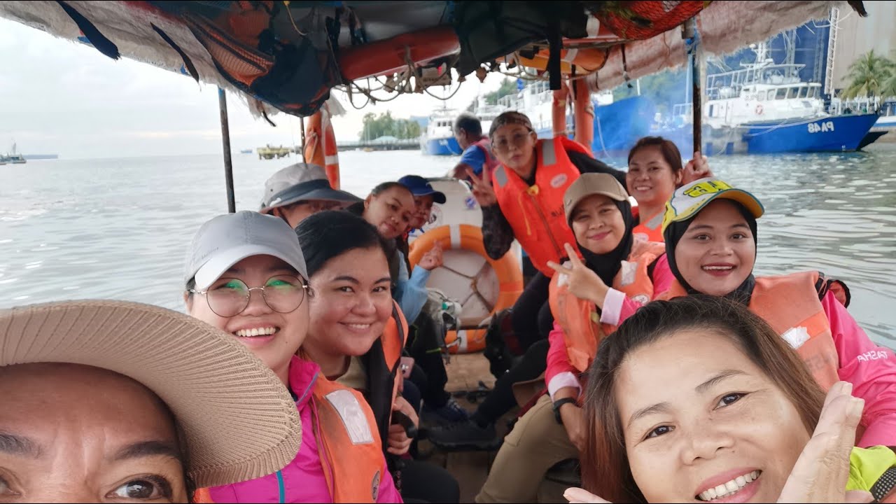 HIKING DI BUKIT PULAU  BERHALA 