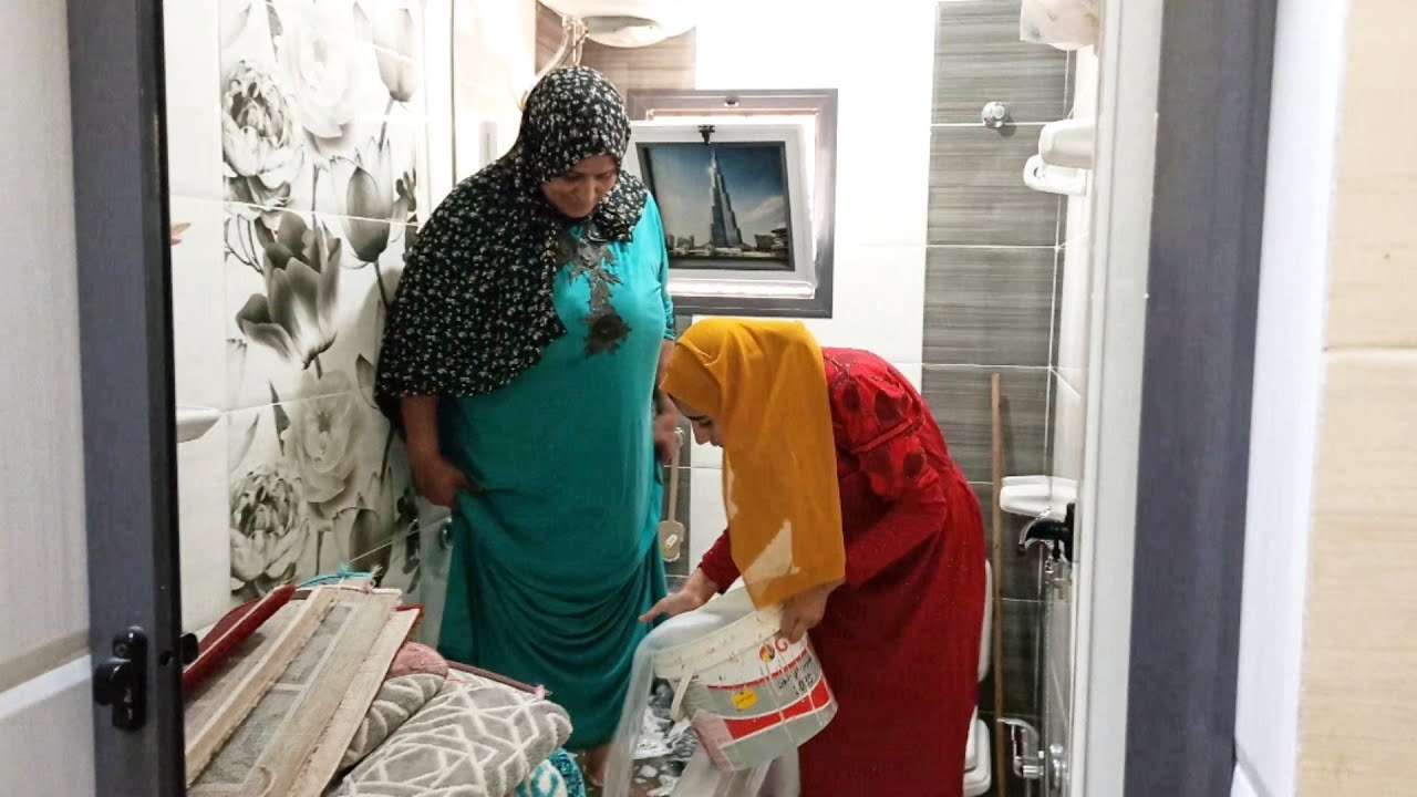 روتين غسيل السجاد فى البانيو أنا وحماتى إتزحلقت فى الحمام بسببى😭سامحينى ياغاليه