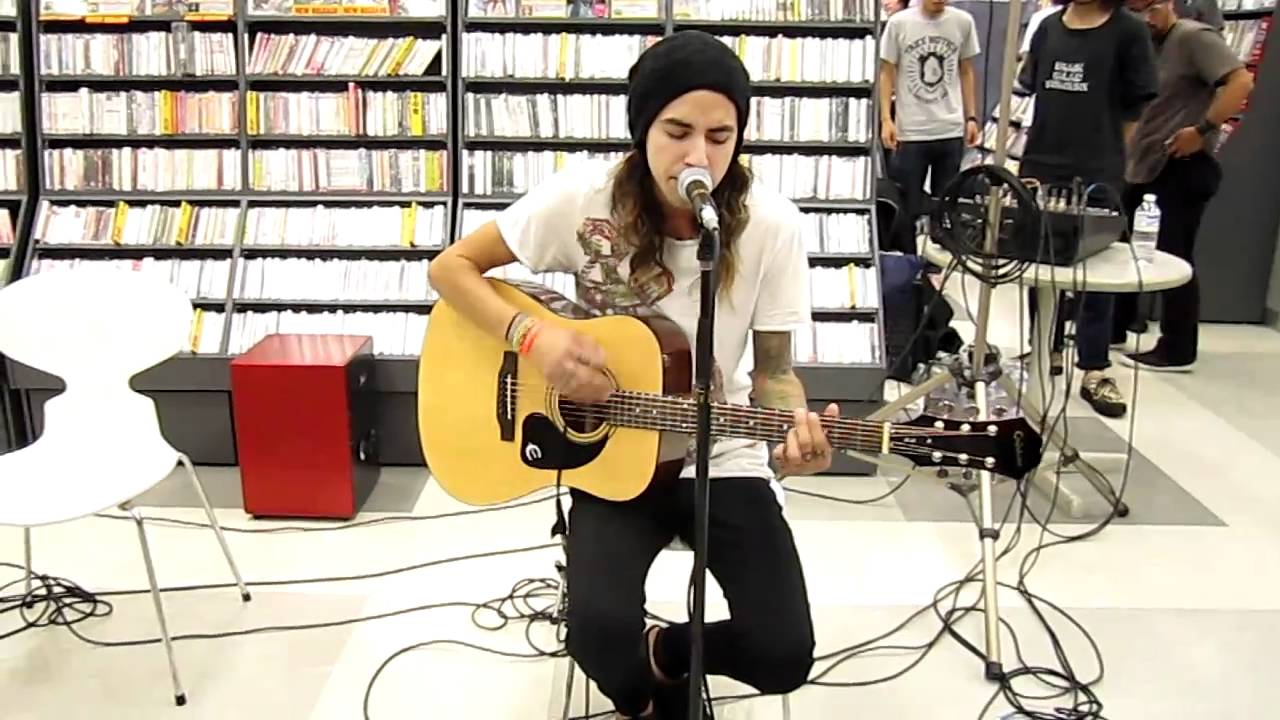 Heaven - Joel Piper (as Confide / Avery pkwy) acousic show in Japan