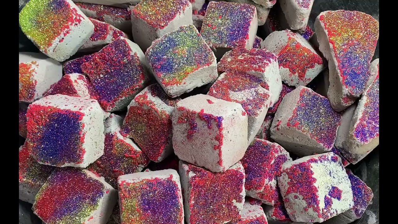 Grey Cube Crunchy