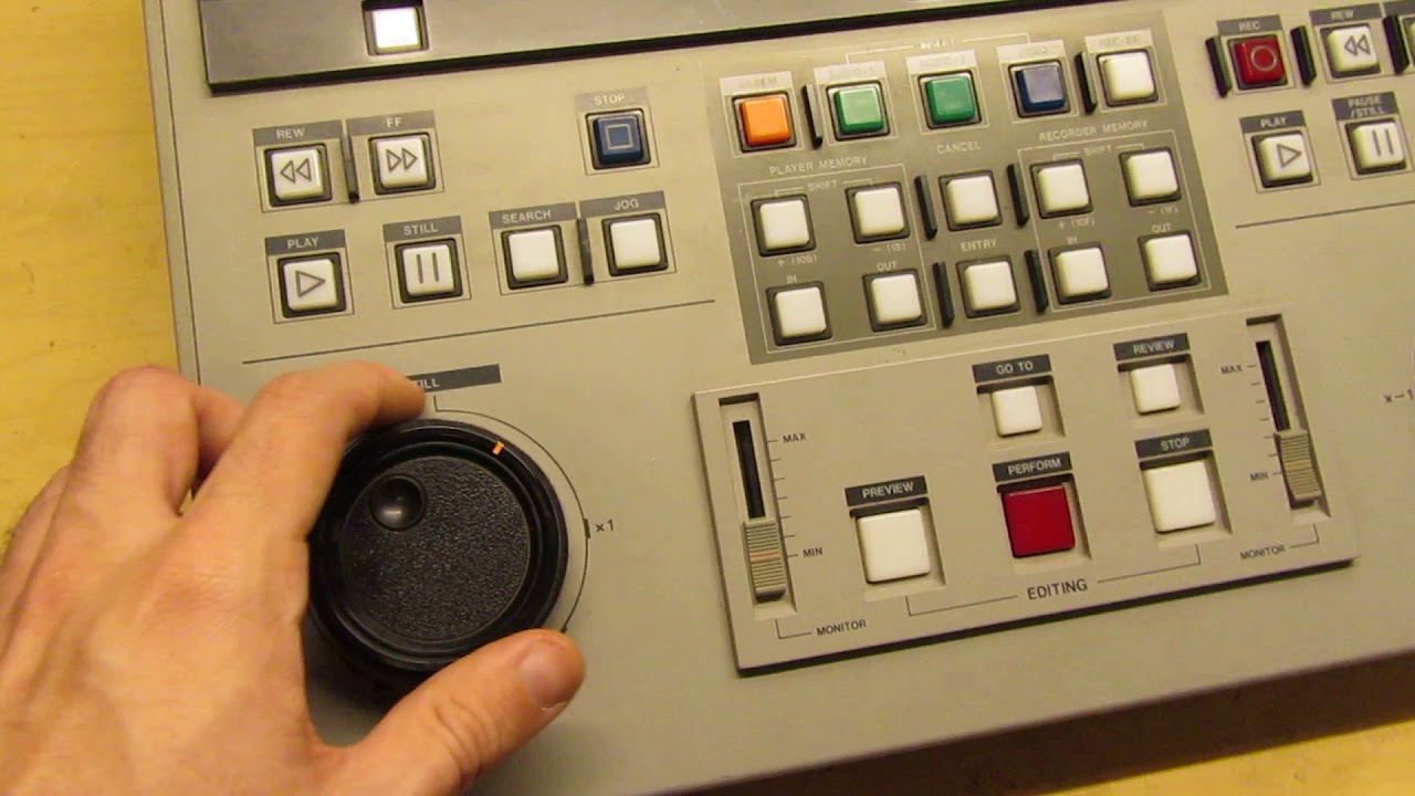 JVC editing control unit RM-G850E - centralina di montaggio video analogica