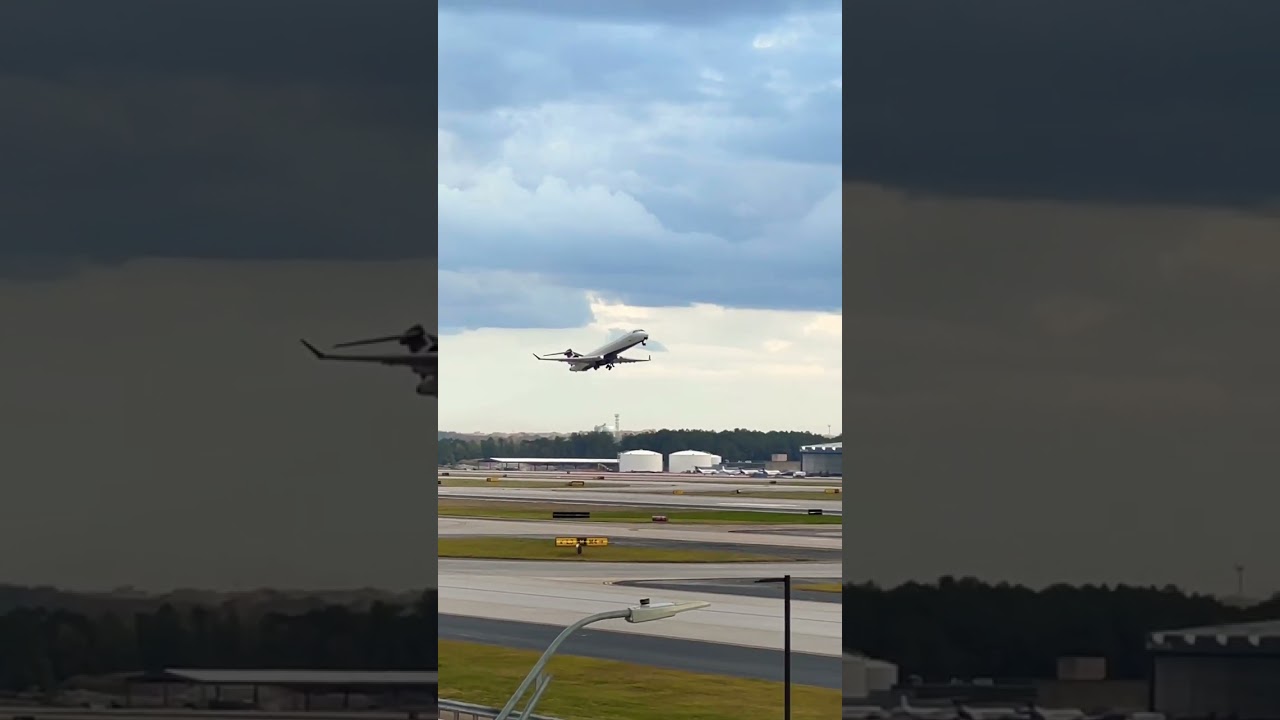 Delta Bombardier CRJ-900 Takeoff at ATL/KATL - Plane Spotting