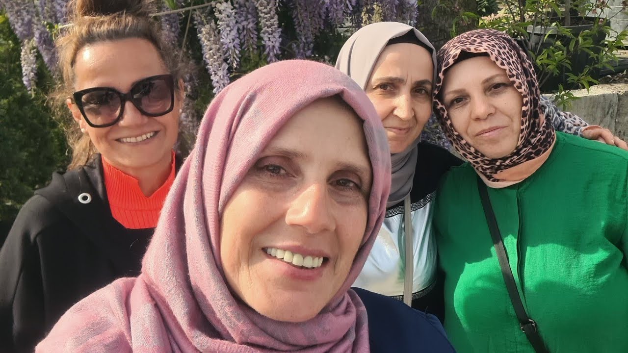 Birkaç Çiçek Arkadaş İle Yalavo'da Sera Geziyoruz