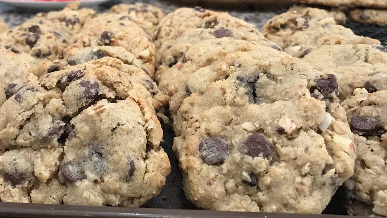 Neiman Marcus Cookies - Oatmeal, Chocolate and Nuts - Add these to your cookie tray! #cookies